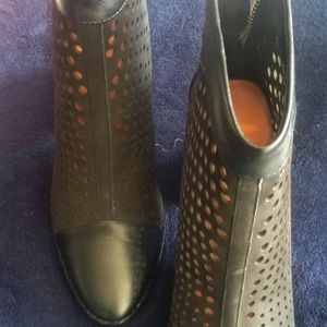 Rebecca Minkoff Bedford Boots In Black